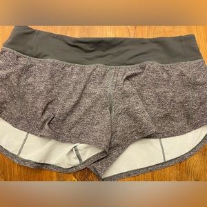 Lululemon speed up shorts 2.5”